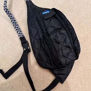 KAVU Black mini puff Quilted sling pack